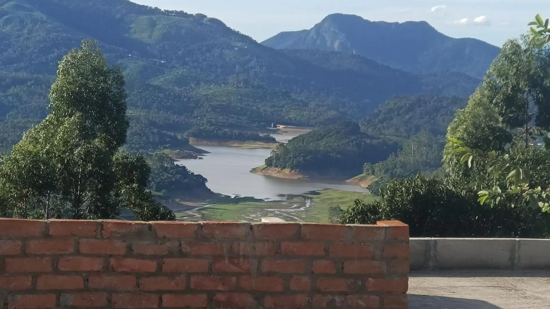 Villa Munnar Adhi Cottage In Chinnakanal