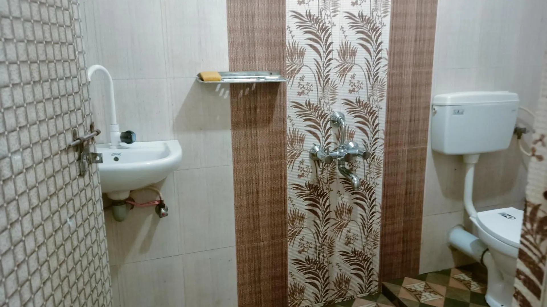 Munnar Adhi Cottage In Chinnakanal 0*,